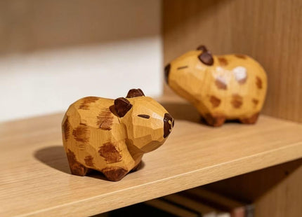 ShaoAngDuoMi Wooden Capybara Figurines, 2-Pack Hand-Carved Nordic Woodland Animal Statues for Desk & Home Decor, Rustic Wood Collectible Gift