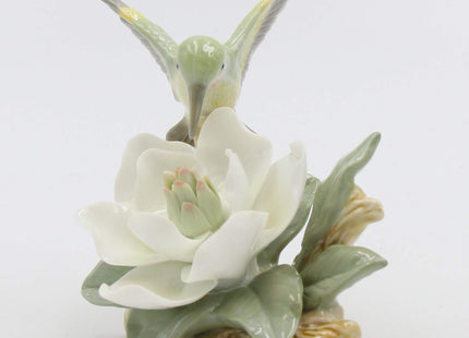 Hummingbird with Magnolia
