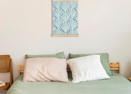 CIOJUNE Seashell Wall Decor, Trendy Preppy Blue Seashell Wall Art Poster Hanger Frame, Preppy Beach Room Decor, Coastal Beachy Canvas Prints Wall Art for Home Living Room Dorm Decor, 12x16 Inch