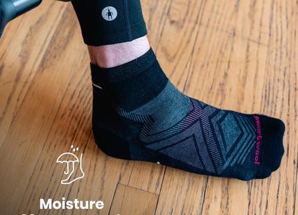 Smartwool Men's Hike Light Cushion Mountain Moose Crew Socks - Military Olive - Small