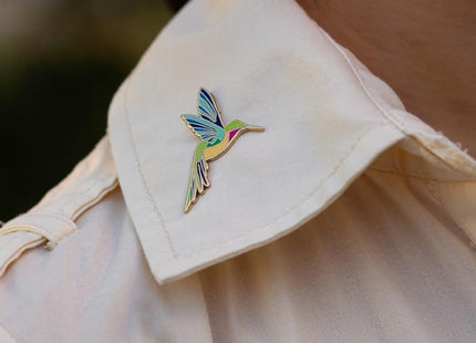 Cute Hummingbird Enamel Pin – Hard Enamel Hummingbird Lapel Pin, Colorful Hummingbird Brooch, Perfect Gifts for Hummingbird Lovers