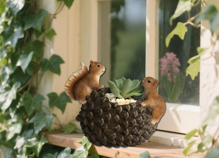 BAOTXHBR Squirrel Succulent Plant Pot Outdoor Small Planter Mini Resin Animal Planter for Home Decoration and Desk Decoration (Succulent Not Included) (Squirrel)