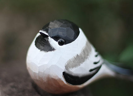 TALKLEK Hand Carved Wooden Bird Figurines, Creative Small Bird Statue for Home Decor, Bird Gifts for Bird Lovers (Black-Capped Chickadee)