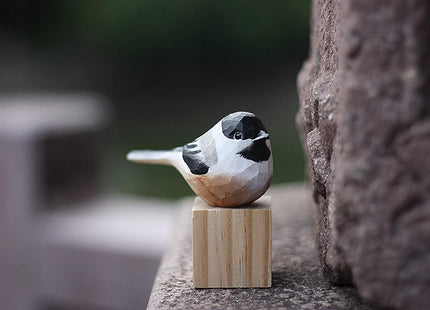 TALKLEK Hand Carved Wooden Bird Figurines, Creative Small Bird Statue for Home Decor, Bird Gifts for Bird Lovers (Black-Capped Chickadee)