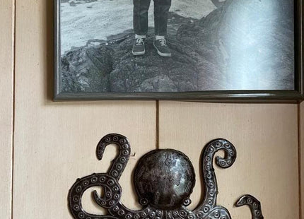 It's Cactus Octopus Metal Wall Art, Sea Life Ocean Decor, Beach Themed Artwork, Nautical Decorative Figurines 14 in. x 15 in.
