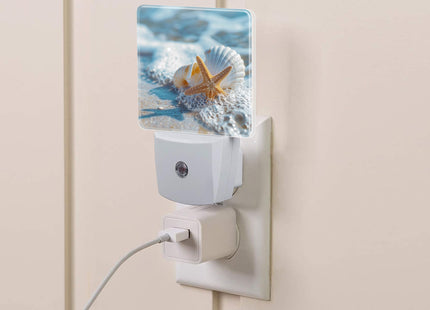 sndheke Starfish Seashell on Beach Night Light Plug into Wall, Summmer Ocean Beach Dusk to Dawn Night Light,0.5w Energy Saving Sleep Friendly Nightlights for Kids Boys Girls Home Decor