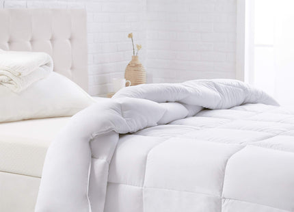 Amazon Basics White Down Alternative Comforter and Duvet Insert with Corner Tabs, Machine Washable, Twin, Warm