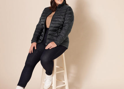 Amazon Essentials Women's Lightweight Water-Resistant Packable Puffer Jacket Outerwear, -black, Medium