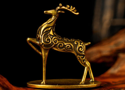 Solid Brass Deer Figurine with Auspicious Cloud Patterns, Retro Desktop Decor, Collectible Figurines, Handcrafted Art Deco Sculpture for Office Desk, Home Decor, Lucky Symbol Ornament