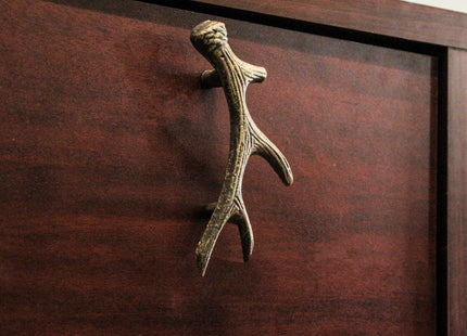 Zeckos Set of 6 Deer Antler Drawer Pulls, 6.25 Inch Bronze Cast Iron