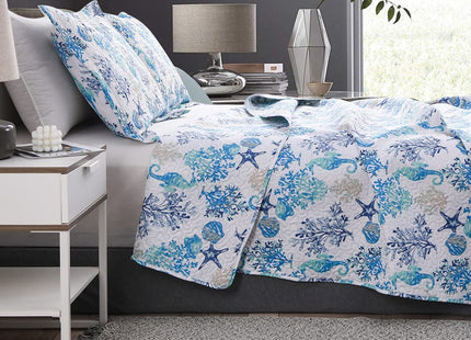 Queen Size Coastal Quilt Bedspread - Lightweight Summer Bedding with Starfish, Shell, Seahorse Design - Reversible, Home Ocean Quilt Collection