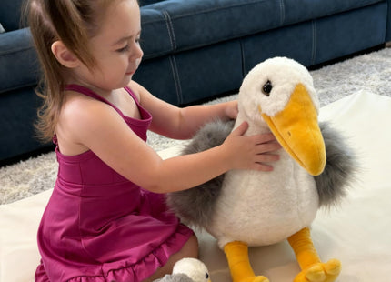 MaoGoLan 4Pcs Seagull Stuffed Animal with Babies Inside,17.7" Mama Seagull Plush with Three Adorable Baby Plushies for Small Hand,Beach Plush Lover Gift for Kids,Boys,Girls