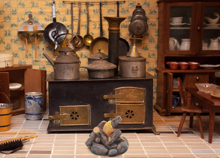 Angoily Miniature Campfire, Resin Dollhouse Fire Decor for Dioramas