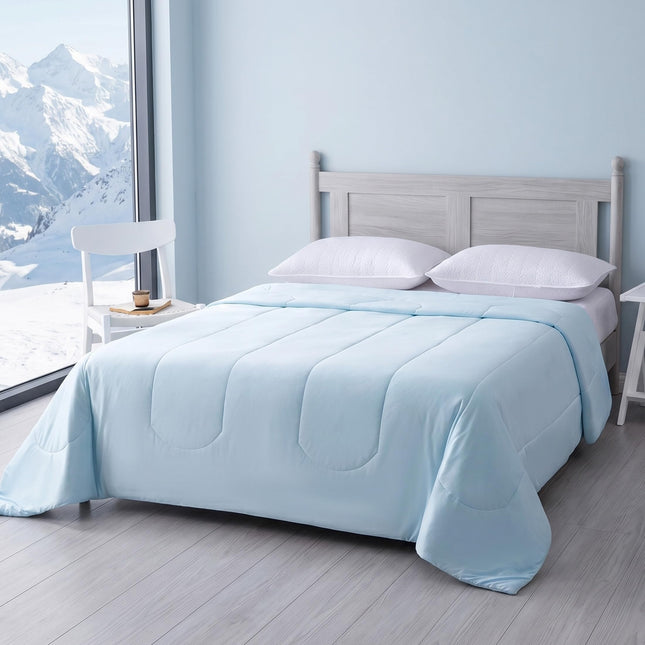 Amazon Basics Cooling Comforter, Temperature Regulating Blanket for Hot Sleepers, Summer & All Season Bedding, Lightweight, 90"x90", Queen, Blue