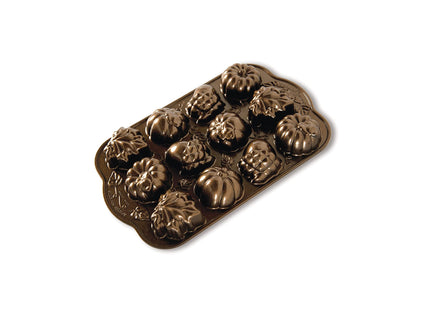 Nordic Ware Autumn Delights Cakelet Pan