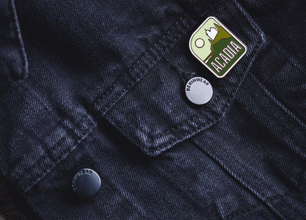 Vagabond Heart Acadia Pin - Acadia Souvenir - Hard Enamel Lapel Badge Maine Souvenir - Metal Travel Acadia National Park Pin for Backpack Jacket Hat - Collectible for Travelers Men Women - 1.25" Inch Rubber Clutch Back