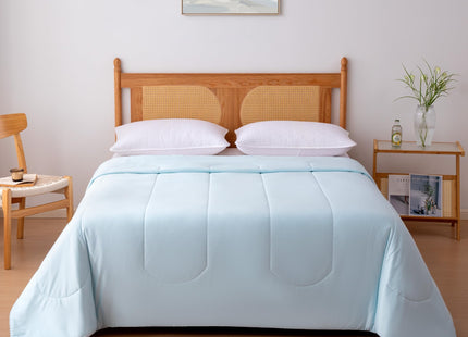 Amazon Basics Cooling Comforter, Temperature Regulating Blanket for Hot Sleepers, Summer & All Season Bedding, Lightweight, 90"x90", Queen, Blue