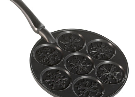 Nordic Ware Snowflake Pancake Pan Seven 3-Inch Cavities