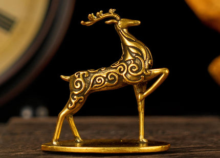 Solid Brass Deer Figurine with Auspicious Cloud Patterns, Retro Desktop Decor, Collectible Figurines, Handcrafted Art Deco Sculpture for Office Desk, Home Decor, Lucky Symbol Ornament