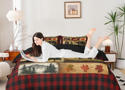 Bear Cabin Plaid Duvet Cover King, Rustic Farmhouse Comforter Cover, Retro Hunting Deer Bedding Set, Country Woodland Pine Tree Bed Cover, Maple Leaf Lodge Decor Quilt Cover, Red Black Brown