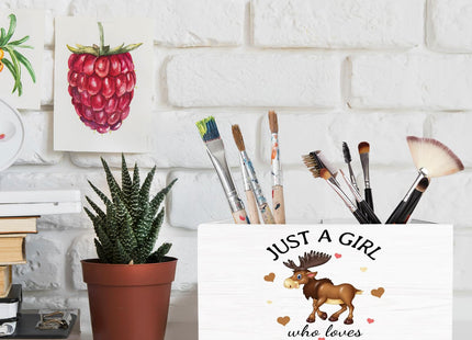 METNBASYY Moose Gifts Pen Holder for Desk, Deer Lover Gifts Pencil Organizer, Just a Girl Who Loves Moose Wooden Box Sign Desk Decor for Home Office Decoration
