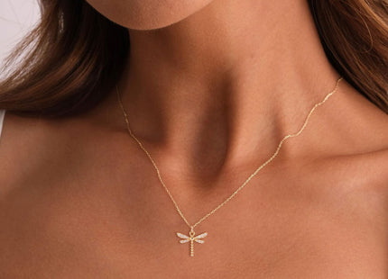 GUOKE Gold Dragonfly Necklaces for Women, Dragonfly Pendant Jewelry Gifts