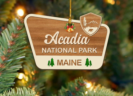 Acadia National Park Wooden Ornament, Acadia Mountain Landscape Scene Bear Decor for Christmas Tree, USA National Park Gifts for Travelers, Hiking Lovers, Keepsake Souvenirs for Family, Friends
