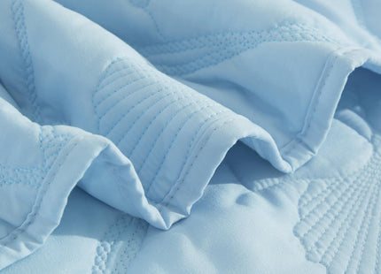 EVENHUG Coastal Quilt Set Twin Size Reversible Summer Ocean Beach Themed Bedding with Pillow Shams Lightweight Blue Nautical Coral Seahorse Bedspread Coverlet for All Season 2 Piece (68''x86'')