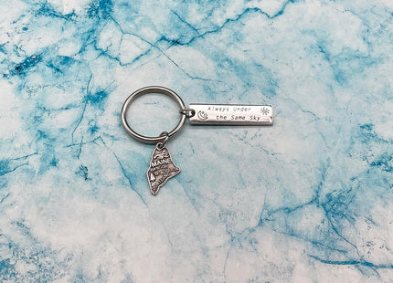 JJTZX Always Under the Same Sky US State Keychain Long Distance Map Keychain Graduation Gift between Best Friends (Maine)