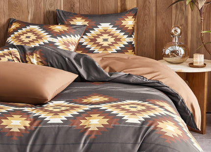 Wake In Cloud - Western Comforter Set, Aztec Southwestern Rustic Lodge Cabin Style with Geometric Stripe Pattern, Soft Lightweight Bedding, 3 Pieces, Chocolate Brown, Queen Size