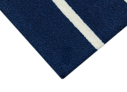 Liora Manne Frontporch Indoor Outdoor Rug - Novelty Design, Hand Hooked, Weather Resistant, UV Stabilized, Foyers, Porches, Patios & Decks, Lobster on Stripes, 2' x 3'