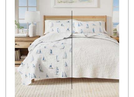 Great Bay Home Coastal Quilt Set - 3-Piece Full/Queen Size Nautical Bedding Set - Lightweight, All-Season, Reversible Bedspread (Blue Watercolor Sailboats).