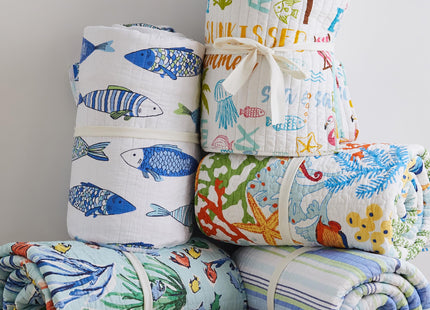 Levtex Home homThreads Beach Days Quilt Set - Twin/Twin XL Quilt (68x86in) + One Standard Pillow Sham (26x20in) - Coastal Beach - Teal Blue Yellow Green Brown Pink - Reversible - Cotton/Polyester