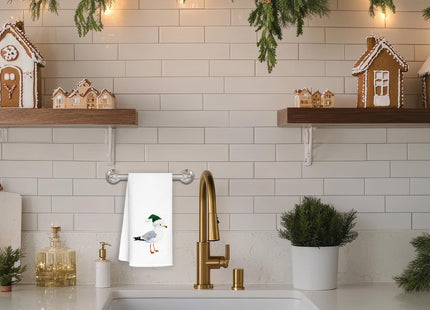 WUCHJ Christmas Seagull Beach Kitchen Towels, Nautical Christmas Bird Hand Towels for Bathroom, Seagull Decor, Coastal Sea Gull Xmas Decorative Dish Tea Towel, 16x24 Inch