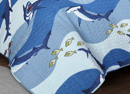 Lush Decor Shark Allover Quilt | Fish Ocean Wave Reversible 2 Piece Bedding Set, Twin, Blue