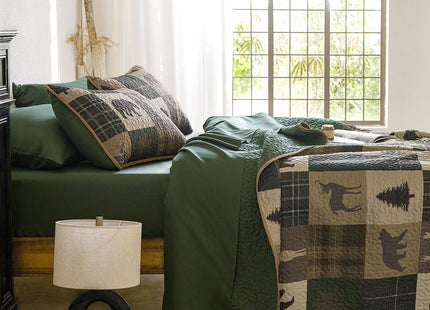 Wake In Cloud - Rustic Quilt Set, Cabin Lodge Christmas Bear Moose Deer Wildlife Western Patchwork Country, Reversible Lightweight Bedspread Coverlet, 3 Pieces, Green Brown, Queen/Full Size