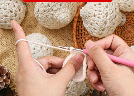 Syhood 24 Pcs Crochet Christmas Ornaments 5 Styles 2.36" 3.15" Handmade Crochet Knitted Christmas Pinecone Ball Ornaments for Xmas Tree Party Decoration Supplies (Warm White)