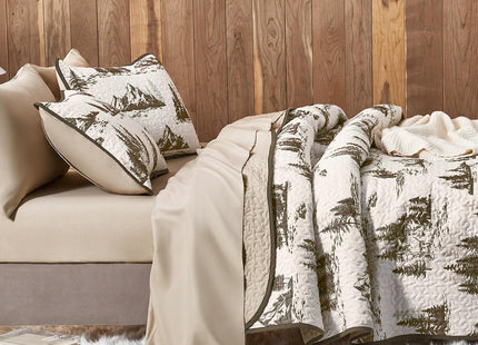 Wake In Cloud - Rustic Quilt Set, Cabin Forest Woodland Camping Theme with Lodge Mountain Print, Reversible Lightweight Bedspread Coverlet, 3 Pieces, Beige Brown, Queen/Full Size