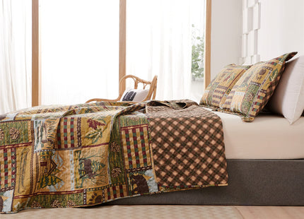 3 Piece Lodge Quilt Set King,Farmhouse Cabin Bedspread Coverlet,Rural Life Rustic Country Home Decor Bedding Set Blanket Grizzly Bears Boho Stripe Patterns Bed Set Bedroom Decoration for All Season