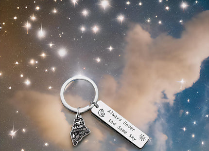 JJTZX Always Under the Same Sky US State Keychain Long Distance Map Keychain Graduation Gift between Best Friends (Maine)