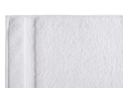 Amazon Basics 6-Pack Bath Towels, 100% Ring Spun Cotton, 600 GSM, Lightweight and Highly Absorbent, Quick Drying, Hotel Quality, 27 x 54 inches, White
