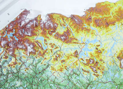 3D Maine Raised Relief Map | Topographic Wall Map, Feel the Terrain | 22.5" x 32.5" | USGS Topographic Data | Vacuum-Formed | Hubbard Scientific