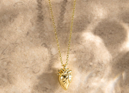 GUOKE Gold Hummingbird Necklace, 14K Gold Plated Dainty Gold Bird Necklace Simple Hummingbird Pendeant Jewelry Gift for Women