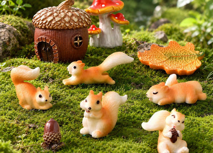 Delighture Fairy Garden Accessories, 9 Pieces Squirrel Resin Figures with Pinecone House Mushroom Leaf, Handmade Miniature Decor, Garden Miniatures Decors for Outdoor Home, Perfect DIY Gift