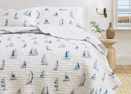 Great Bay Home Coastal Quilt Set - 2-Piece Twin/Twin XL Size Nautical Bedding Set - Lightweight, All-Season, Reversible Bedspread (Blue Watercolor Sailboats)