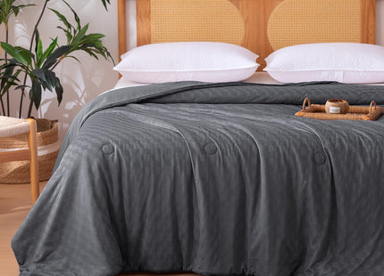 Amazon Basics Cooling Comforter, Soft Lightweight Waffle Weave Blanket for Hot Sleepers, Summer & All Season Bedding to Keep Cool for Night Sweats, 90"x90", Queen, Dark Gray