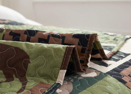 Ycosy Rustic Lodge Quilt Set Moose Elk Bedspread King Size Forest Bear Deer Quilt Matcha Green Reversible Festive Cabin Coverlets Farmhouse Decor Bed Cover Sets with 2 Pillow Shams