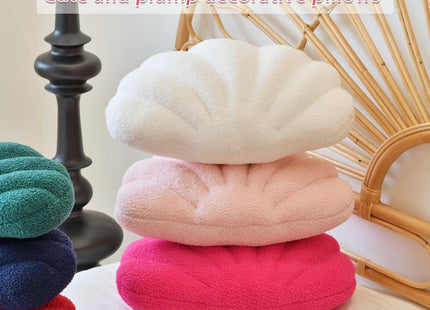 Lfsaaj Ivory Seashell Throw Pillows, Shell Shaped Throw Pillows, 13 Inch Soft Home Decorative Pillow Plush Cushion for Bed Couch Living Sofa Room Decor Accent Throw Pillow