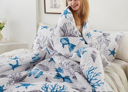 Crossvast King Size Comforter Set，3 Pieces Down Alternative Lightweight Comforter Bed Sets All Season Bedding Comfort（106"x96"） with 2 Pillow Cases（36"x20"），Starfish
