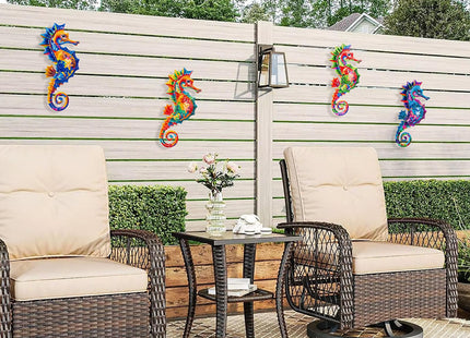 LaLamona 4Pieces Metal Seahorse Wall Decor, Outdoor Coastal Wall Art, Seahorse Hanging Decor for Beach Coast Barthroom Garden Yard Pool